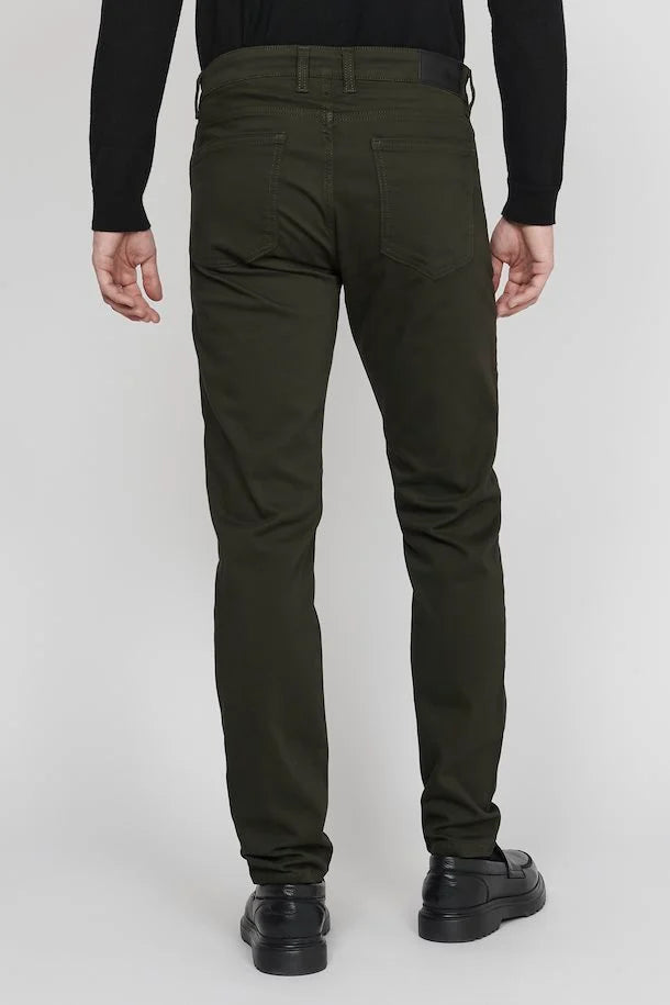 Matinique Mapete Dark Forest Chinos