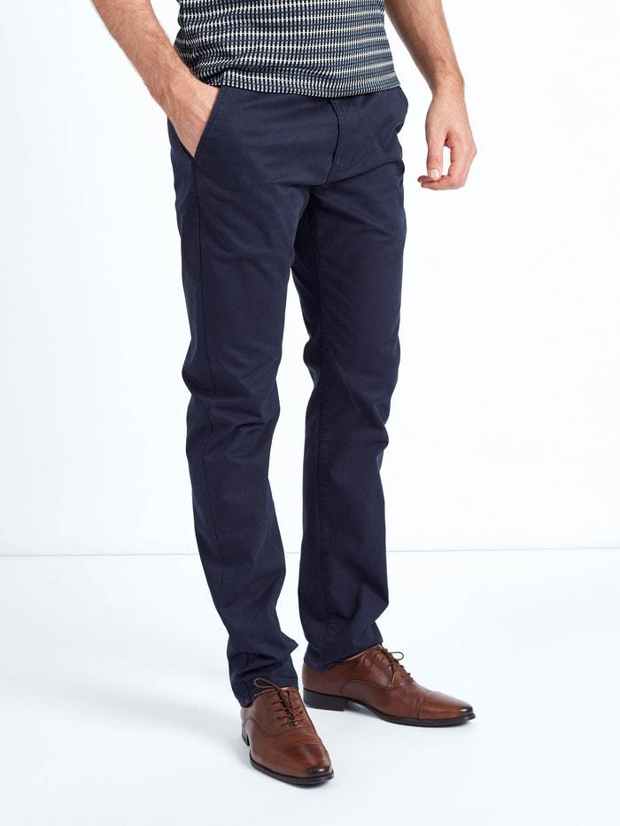 CHINOS