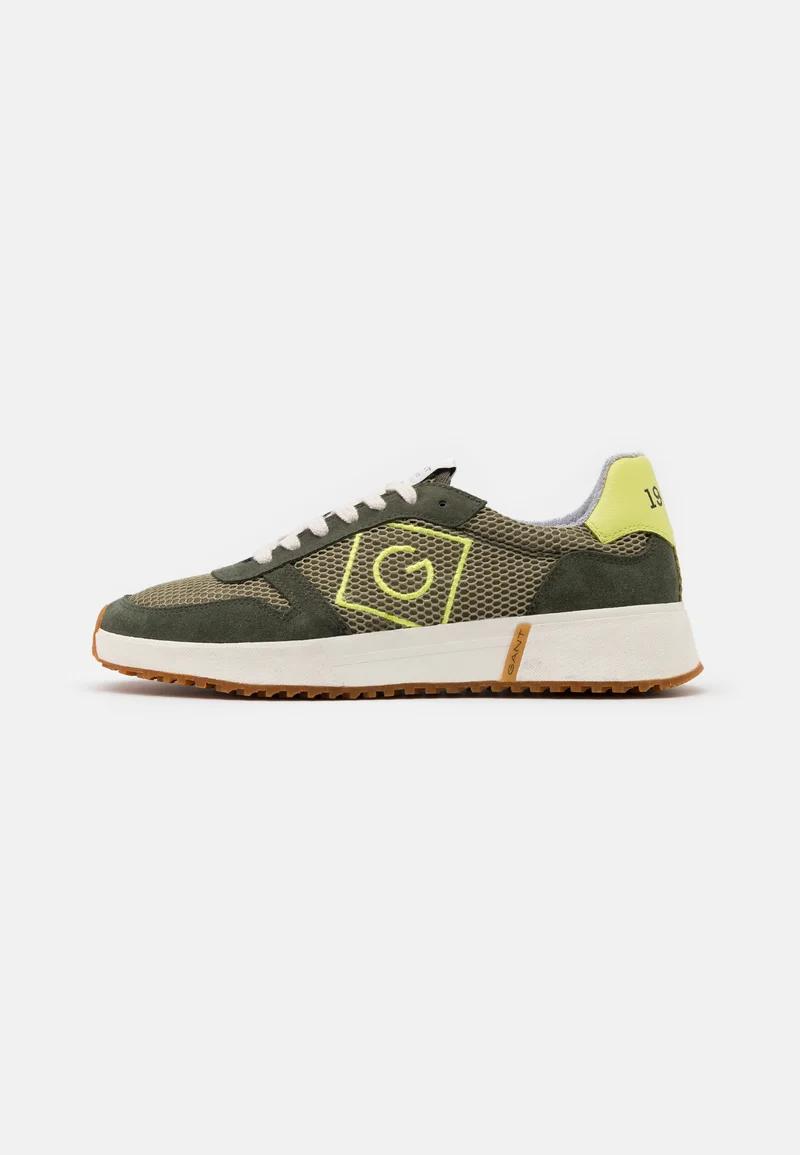 FOOTWEAR