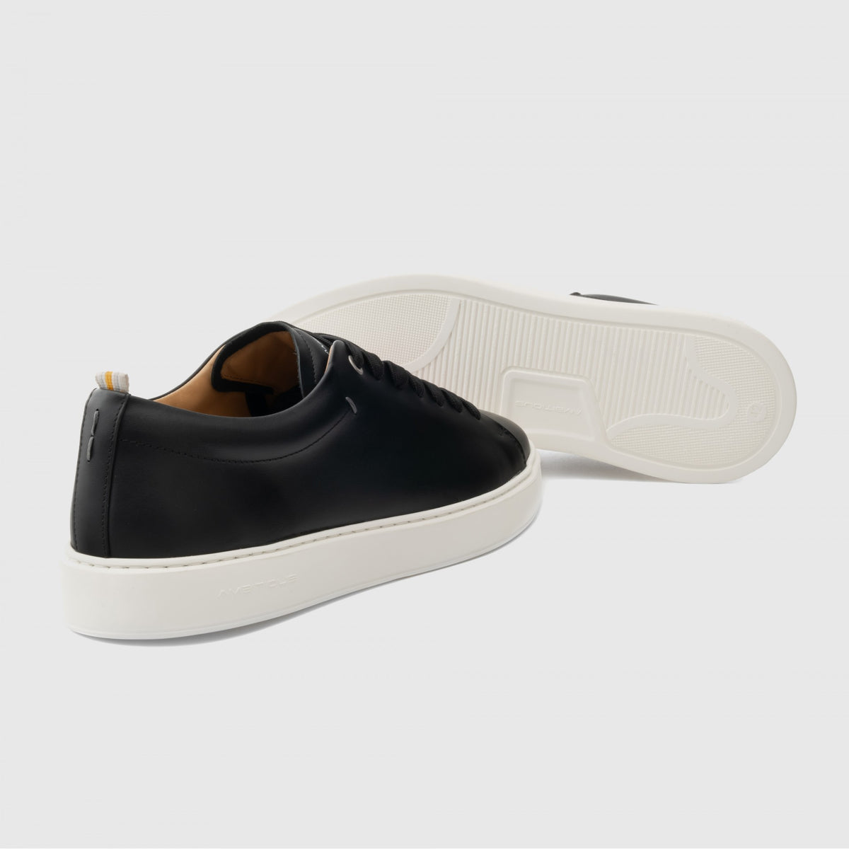 Ambitious Smart Trainer in Black